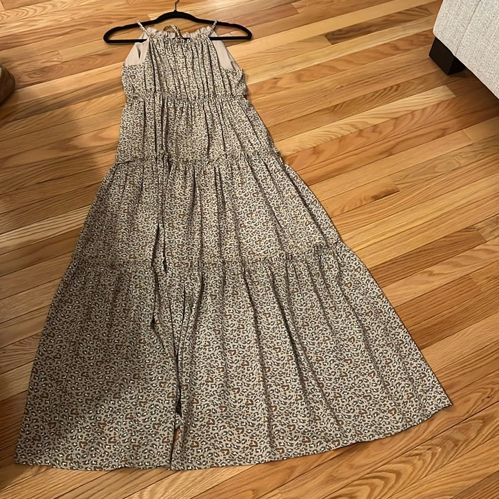 Gorgeous cheetah dress!